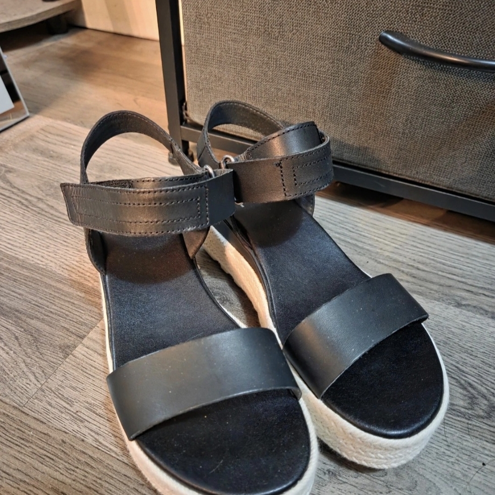 Sorel Cameron Platform Sandal 7.5M
